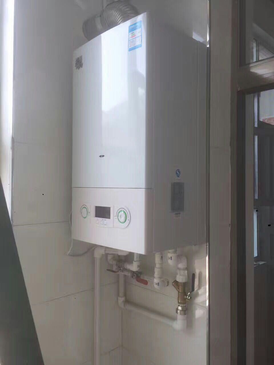 冷凝低氮壁掛爐的水壓高會怎么樣？